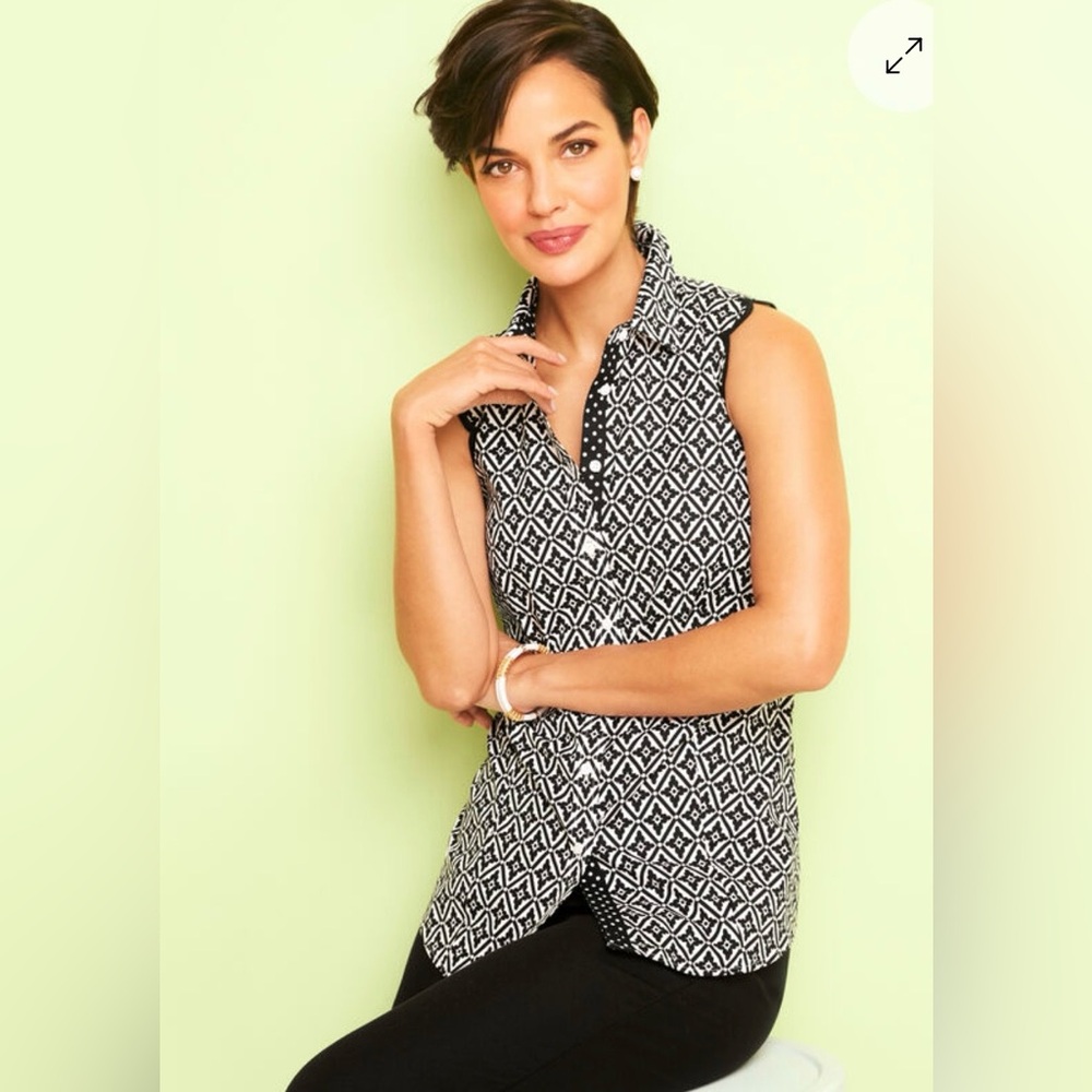 TALBOTS THE PERFECT SCALLOP SHIRT - GEO-DIAMOND PRINT